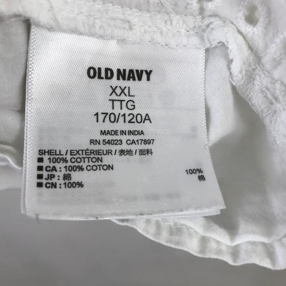 SOLD!! Old Navy Eyelet 100% Cotton White Tank Plus - Picture 6 of 8